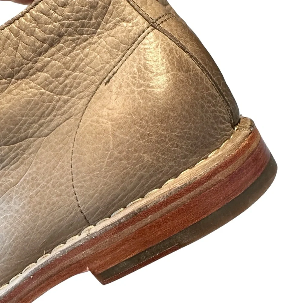 Cole Haan Glenn Distressed Leather Chukka Boots in Greystone Size 10.5